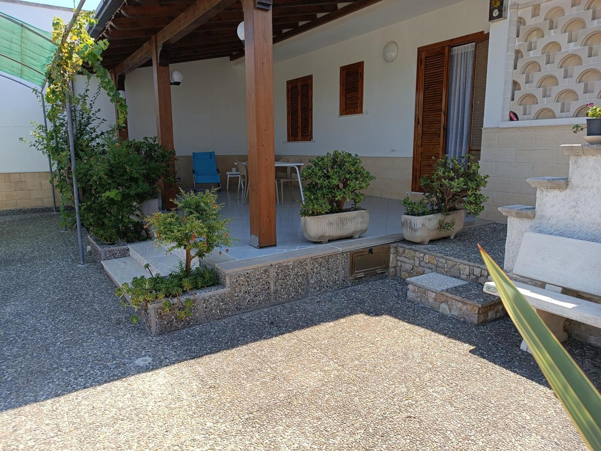 Il Giardino Di Sofia Charm And Comfort Apartment Torre dell'Orso Exterior foto